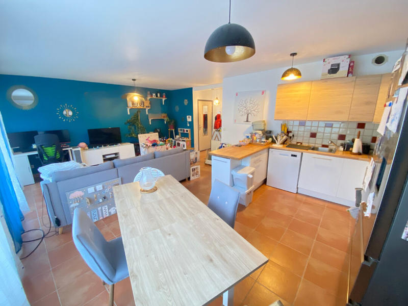 Appartement - 70 m² - 3 pièces