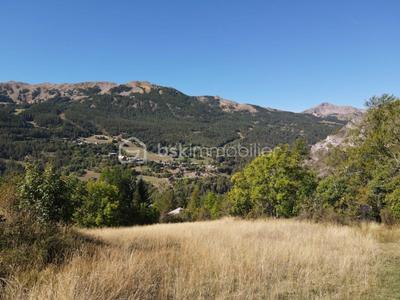 Terrain constructible - 808 m²