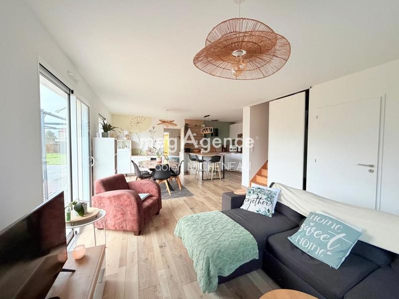 Maison - 97 m² - 6 pièces