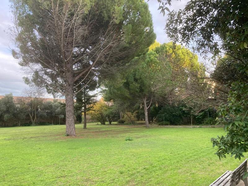 Maison - 402 m² - 16 pièces