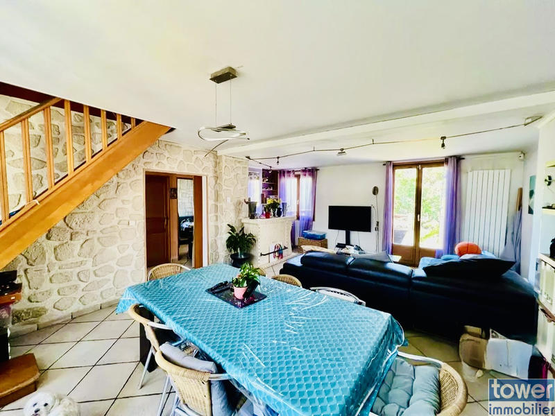 Maison - 108 m² - 4 pièces