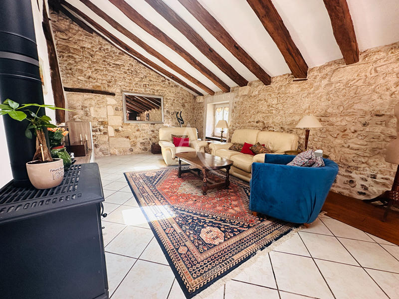 Maison - 95 m² - 4 pièces