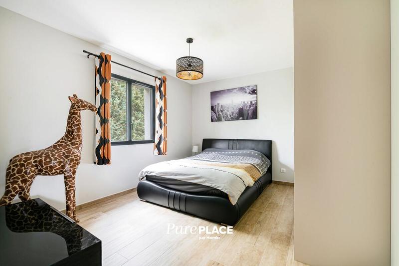 Maison - 197 m² - 6 pièces