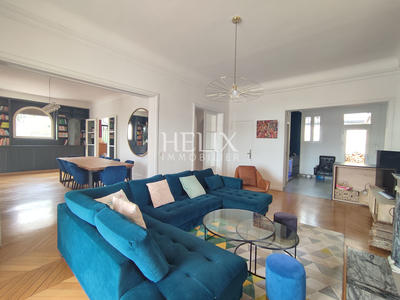 Maison - 600 m² - 17 pièces