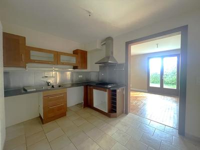 Maison - 87 m² - 7 pièces