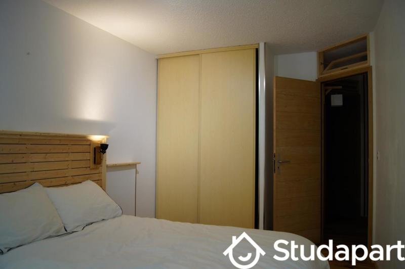 Chambre - 9 m² - 1 pièce