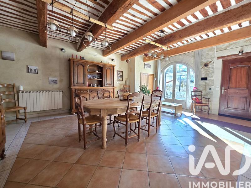 Maison - 246 m² - 6 pièces