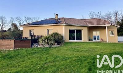 Maison - 140 m² - 6 pièces