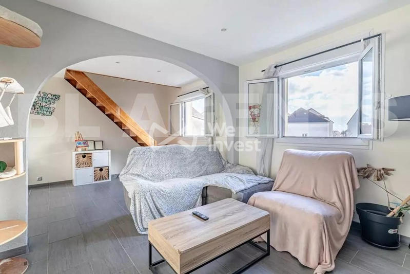 Maison - 96 m² - 5 pièces