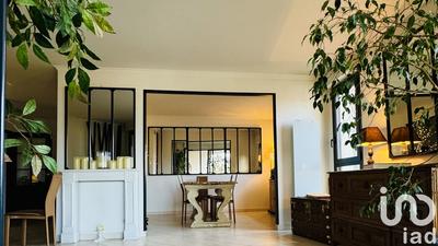 Appartement - 145 m² - 7 pièces