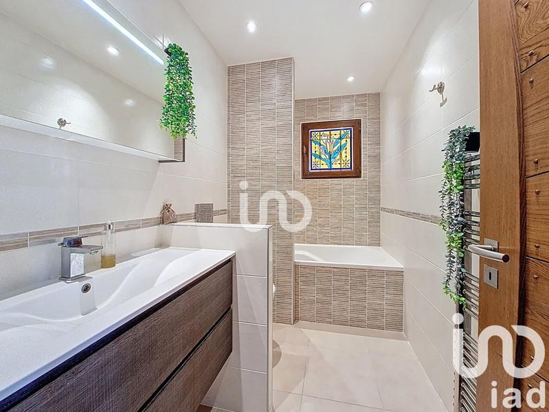 Maison - 354 m² - 7 pièces