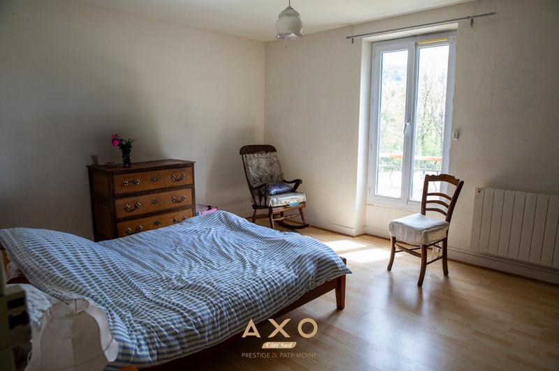 Propriété - 160 m² - 6 pièces