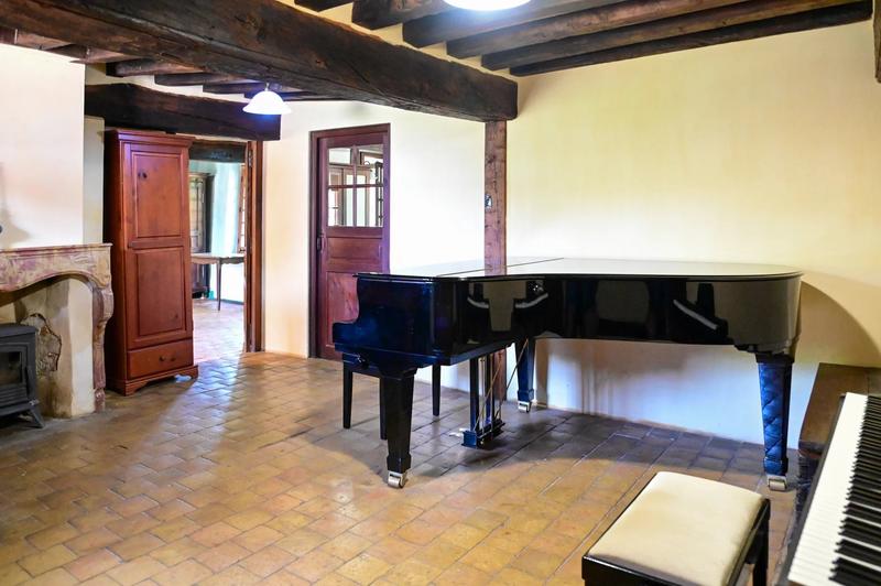 Maison - 200 m² - 8 pièces