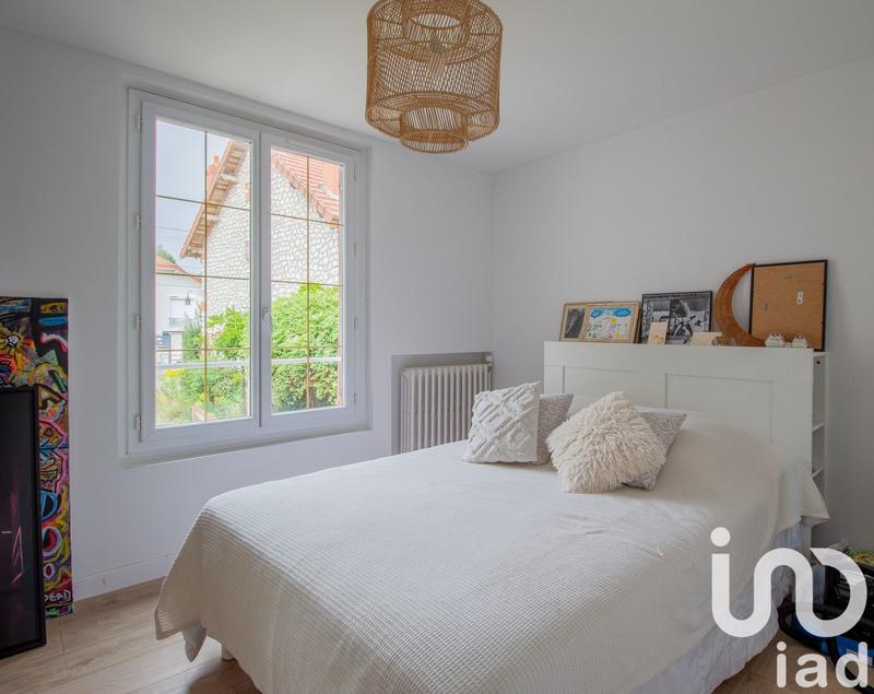 Maison - 180 m² - 8 pièces