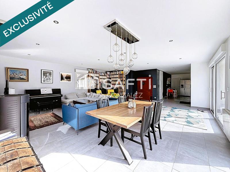 Maison - 217 m² - 8 pièces
