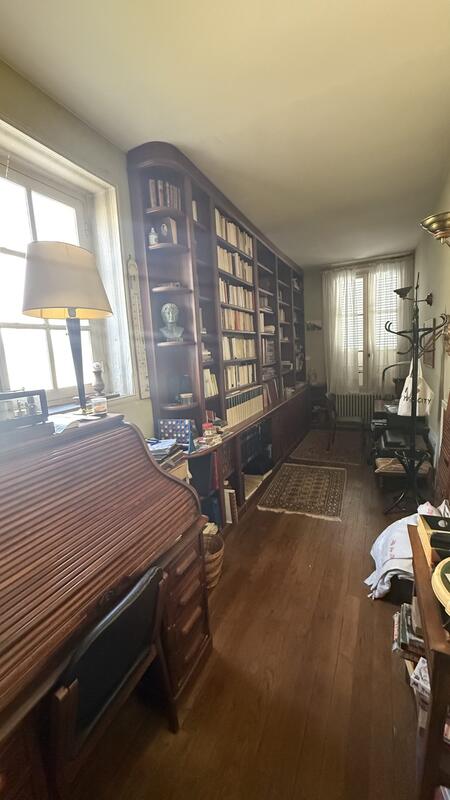 Maison - 260 m² - 11 pièces