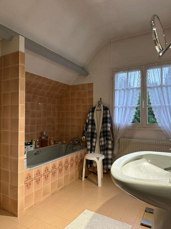 Maison - 274 m² - 7 pièces