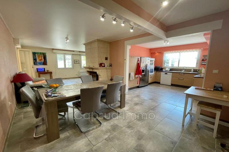 Villa - 295 m² - 8 pièces