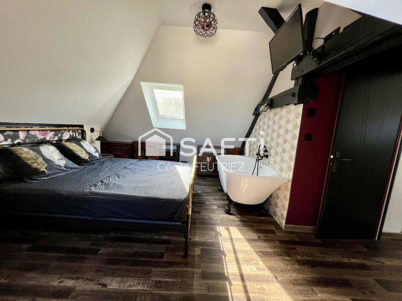 Maison - 215 m² - 9 pièces