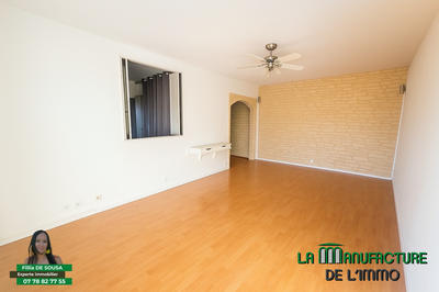 Appartement - 77 m² - 4 pièces