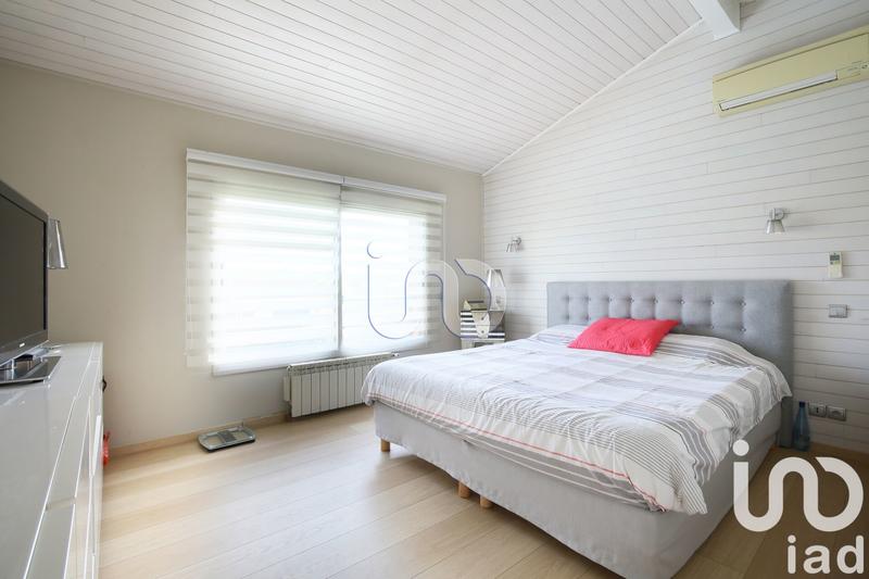 Maison de maîtres - 210 m² - 6 pièces