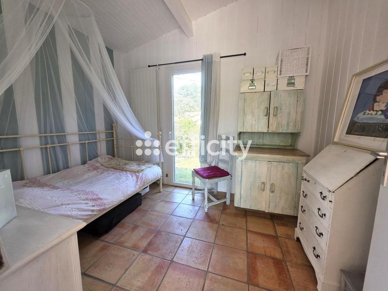 Maison - 178 m² - 8 pièces