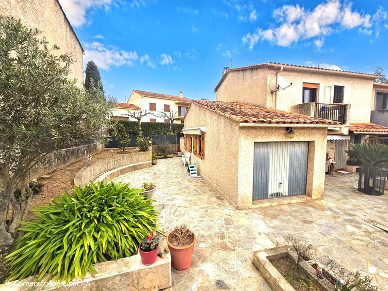 Maison de ville - 104 m² - 4 pièces