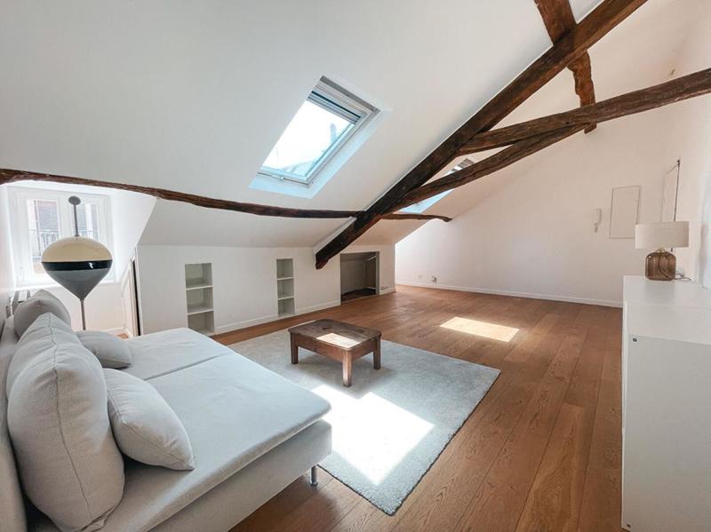 Appartement - 80 m² - 3 pièces