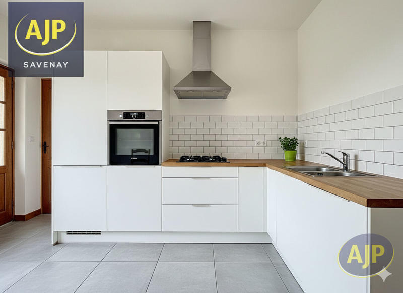 Maison - 143 m² - 6 pièces