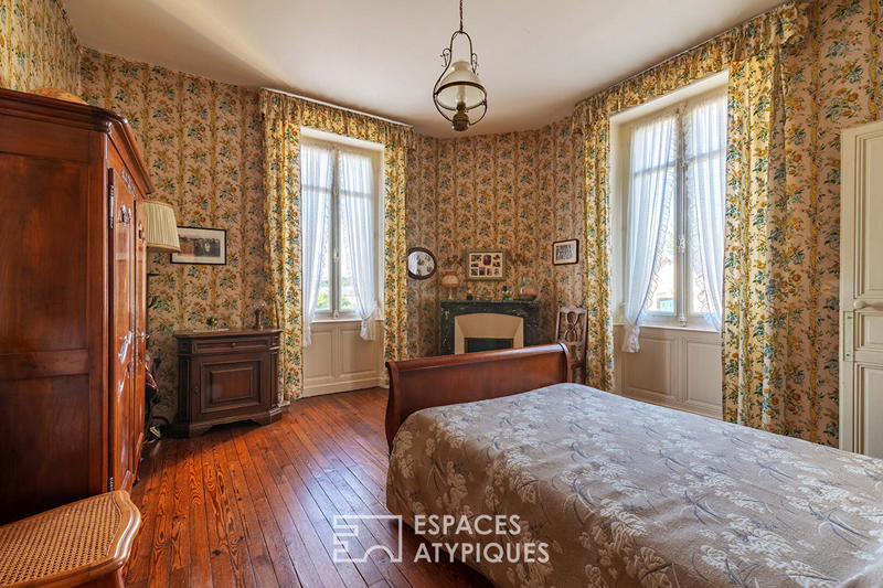 Maison - 213 m² - 8 pièces