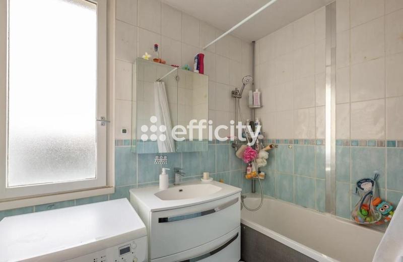 Appartement - 81 m² - 4 pièces