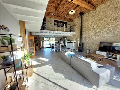 Maison - 160 m² - 6 pièces