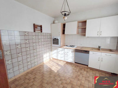 Maison - 99 m² - 4 pièces