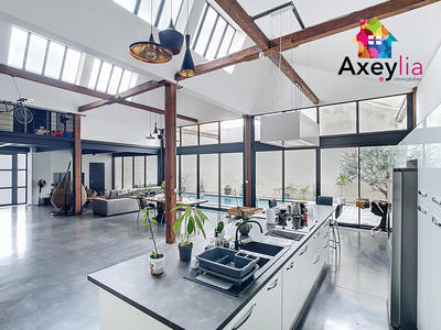 Maison - 240 m² - 7 pièces