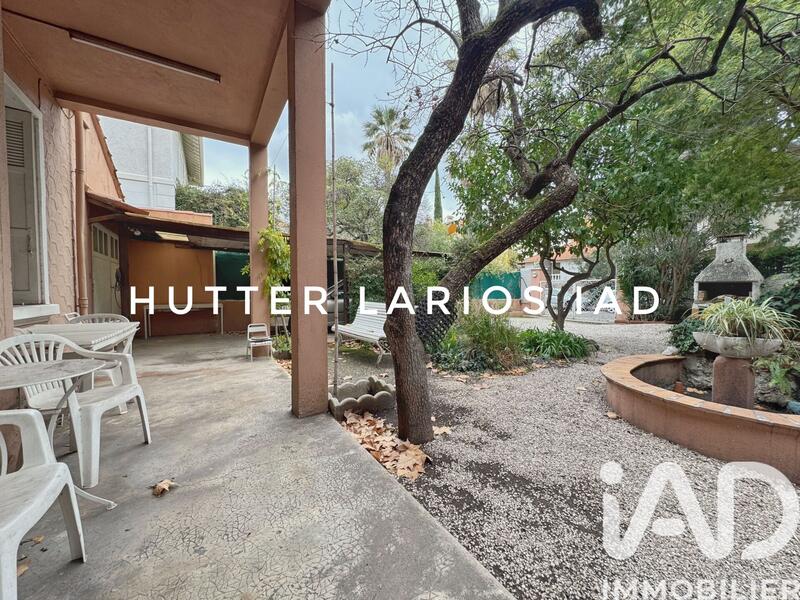 Maison - 220 m² - 8 pièces