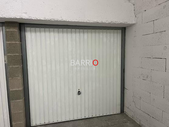 Parking / Garage - 11 m²