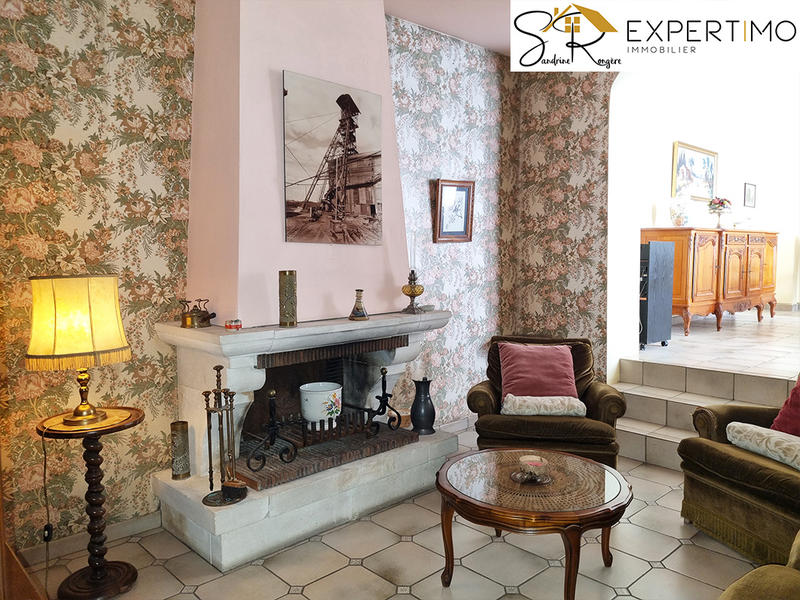 Maison - 228 m² - 9 pièces