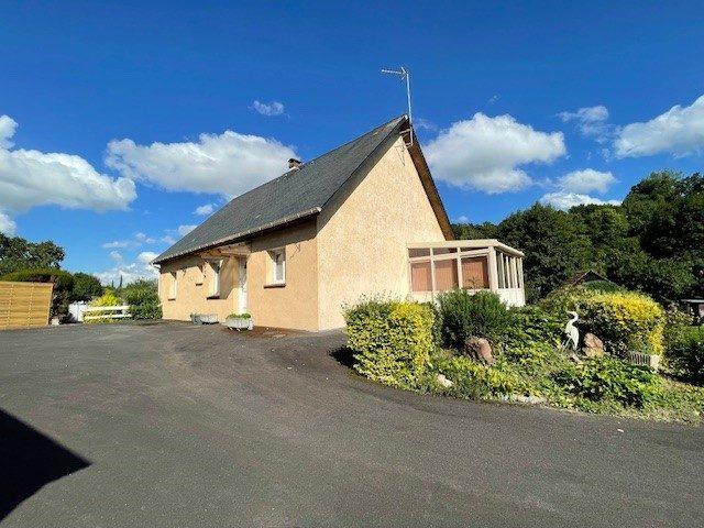 Maison - 93 m² - 5 pièces