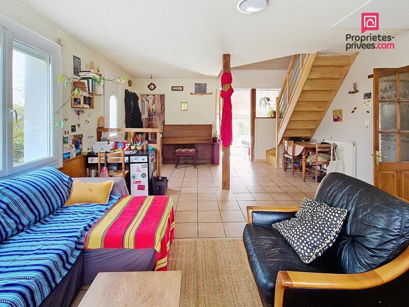 Maison - 90 m² - 5 pièces