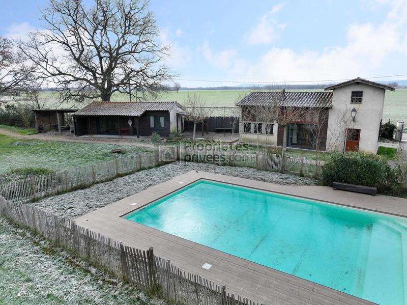 Maison - 280 m² - 7 pièces