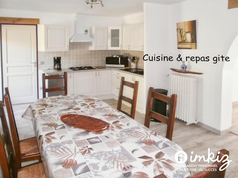 Maison - 280 m² - 9 pièces