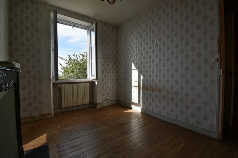 Maison - 74 m² - 6 pièces