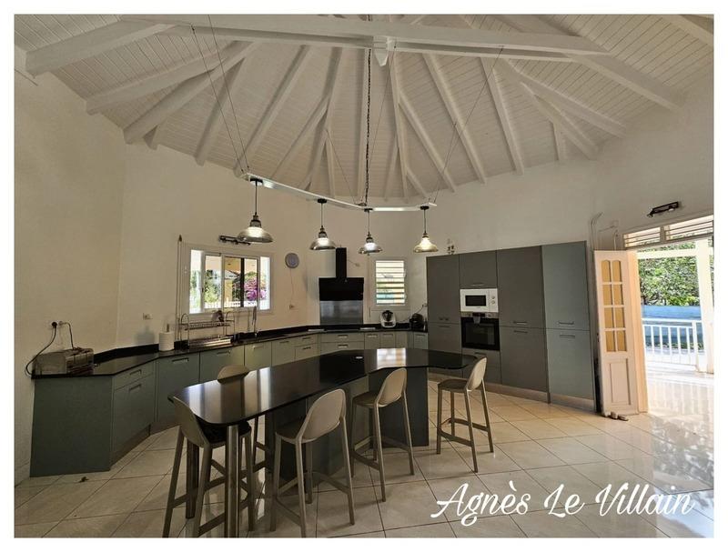 Villa - 184 m² - 4 pièces