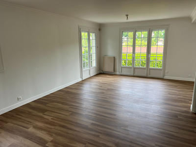 Maison - 185 m² - 7 pièces