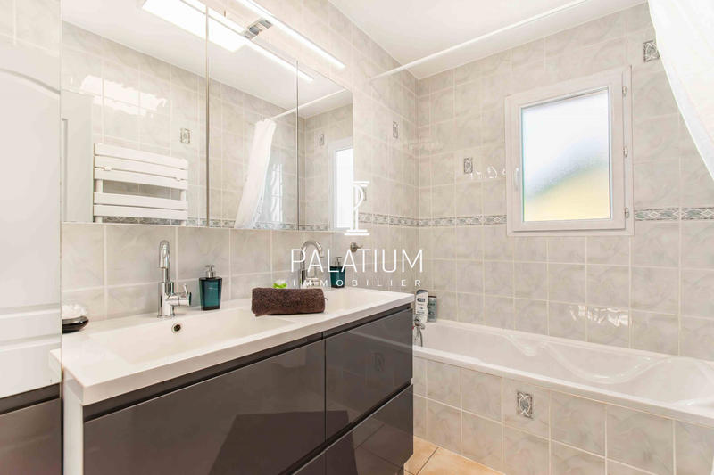 Villa - 155 m² - 7 pièces