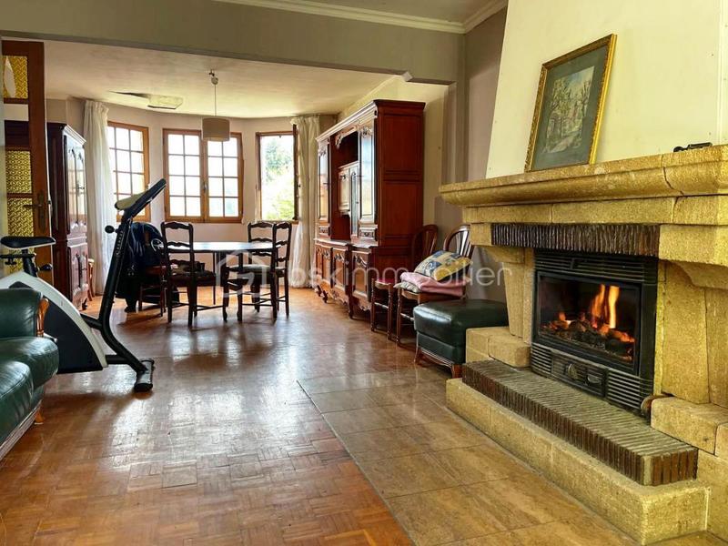 Maison - 152 m² - 7 pièces