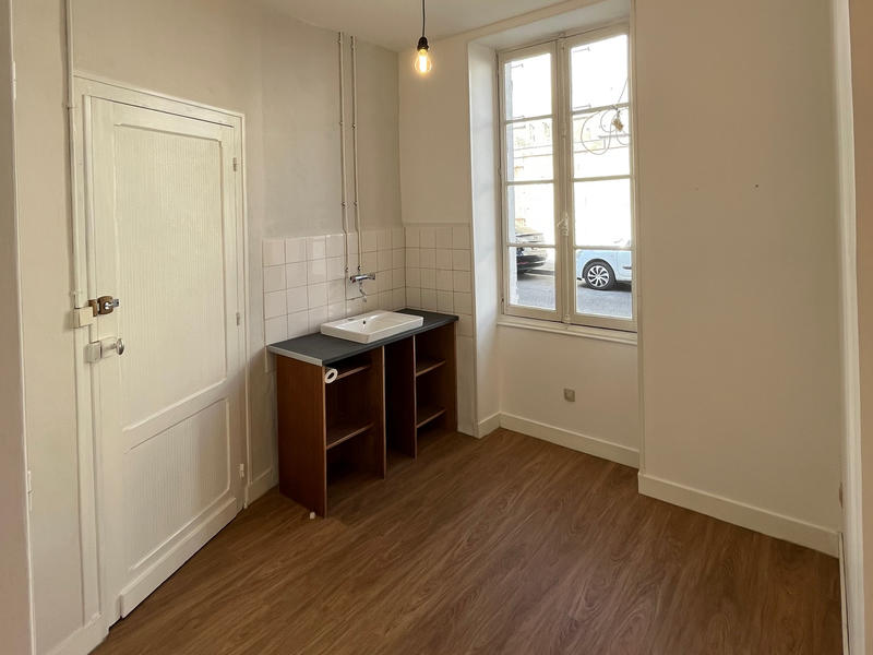 Local commercial - 37 m² - 2 pièces