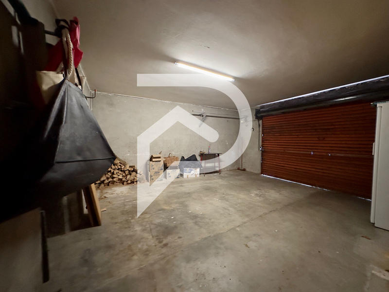 Maison - 210 m² - 7 pièces