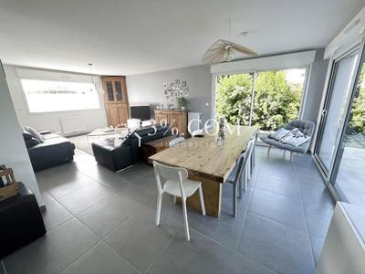 Maison - 170 m² - 7 pièces