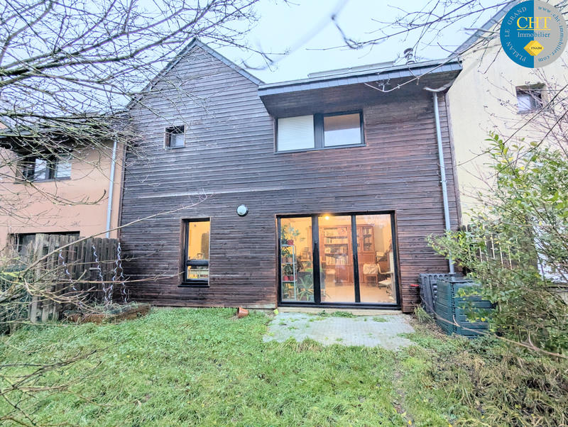 Maison - 94 m² - 5 pièces